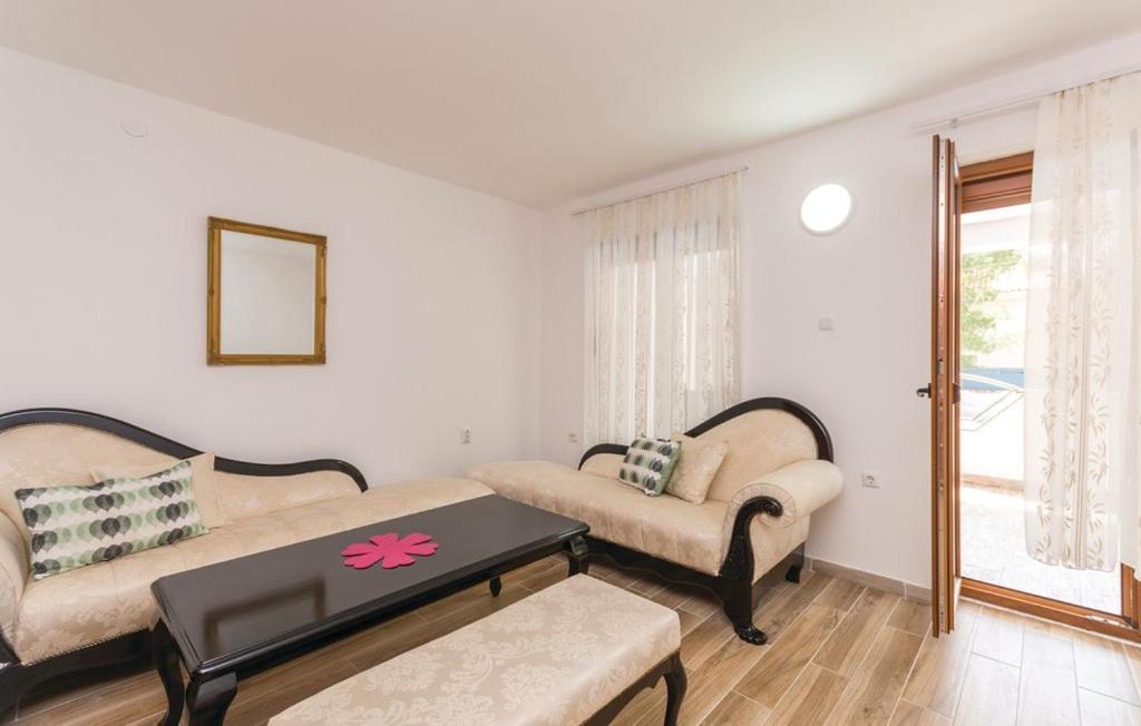 Villa Diana Pakoštane Buitenkant foto
